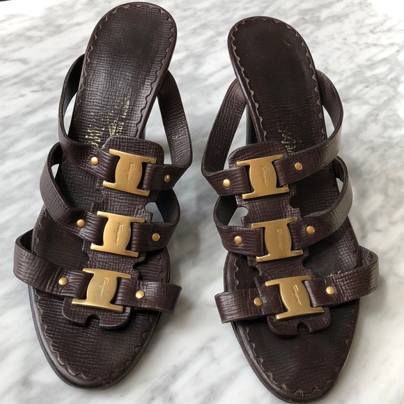 Salvatore Ferragamo Shoes - Ferragamo logo placket sandals